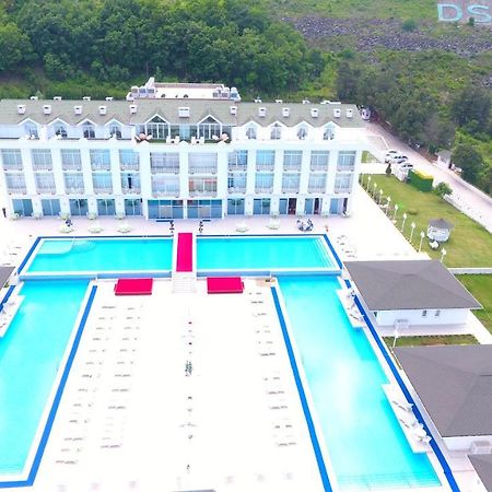 White Palace Hotel ヤロヴァ エクステリア 写真