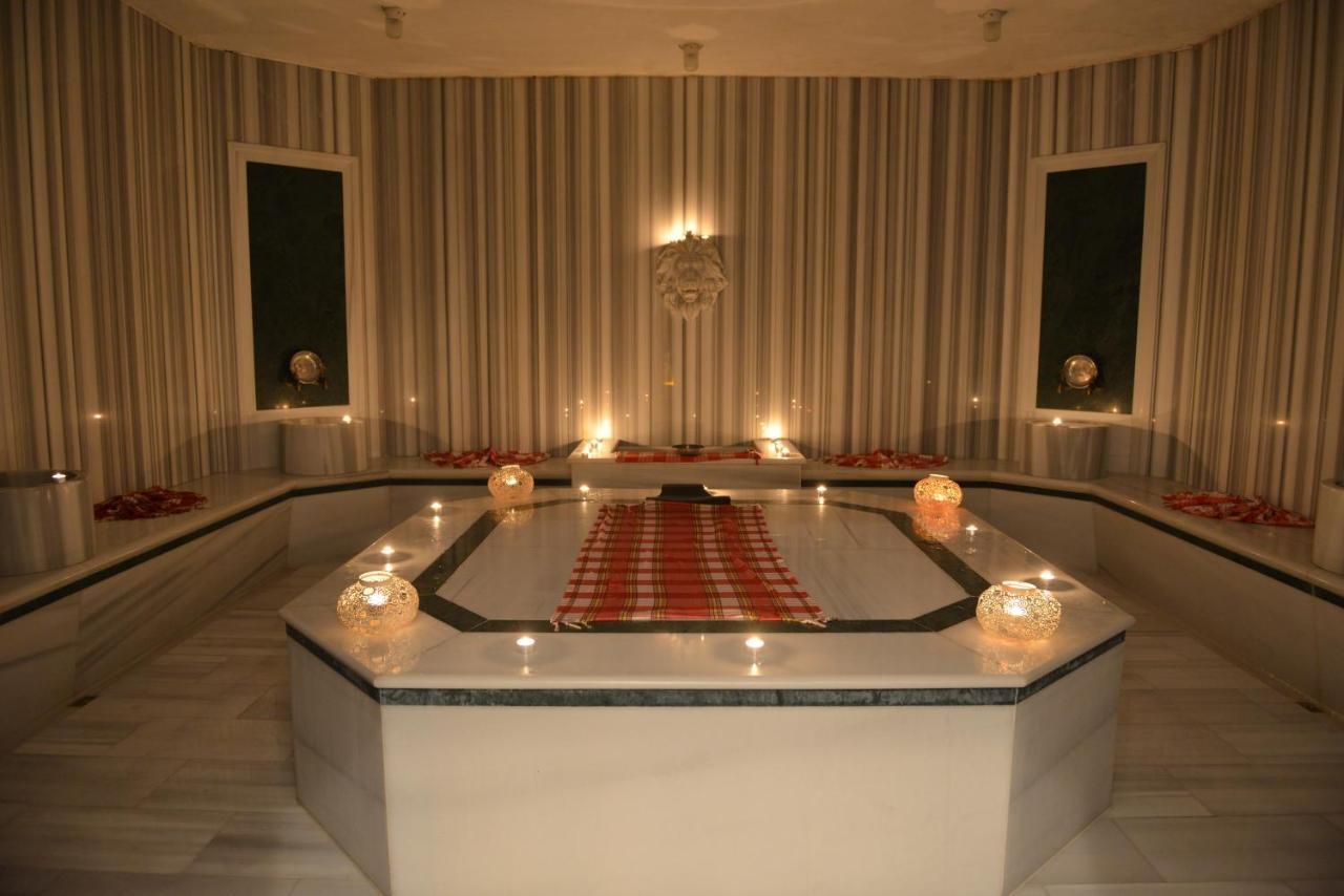 White Palace Hotel ヤロヴァ エクステリア 写真