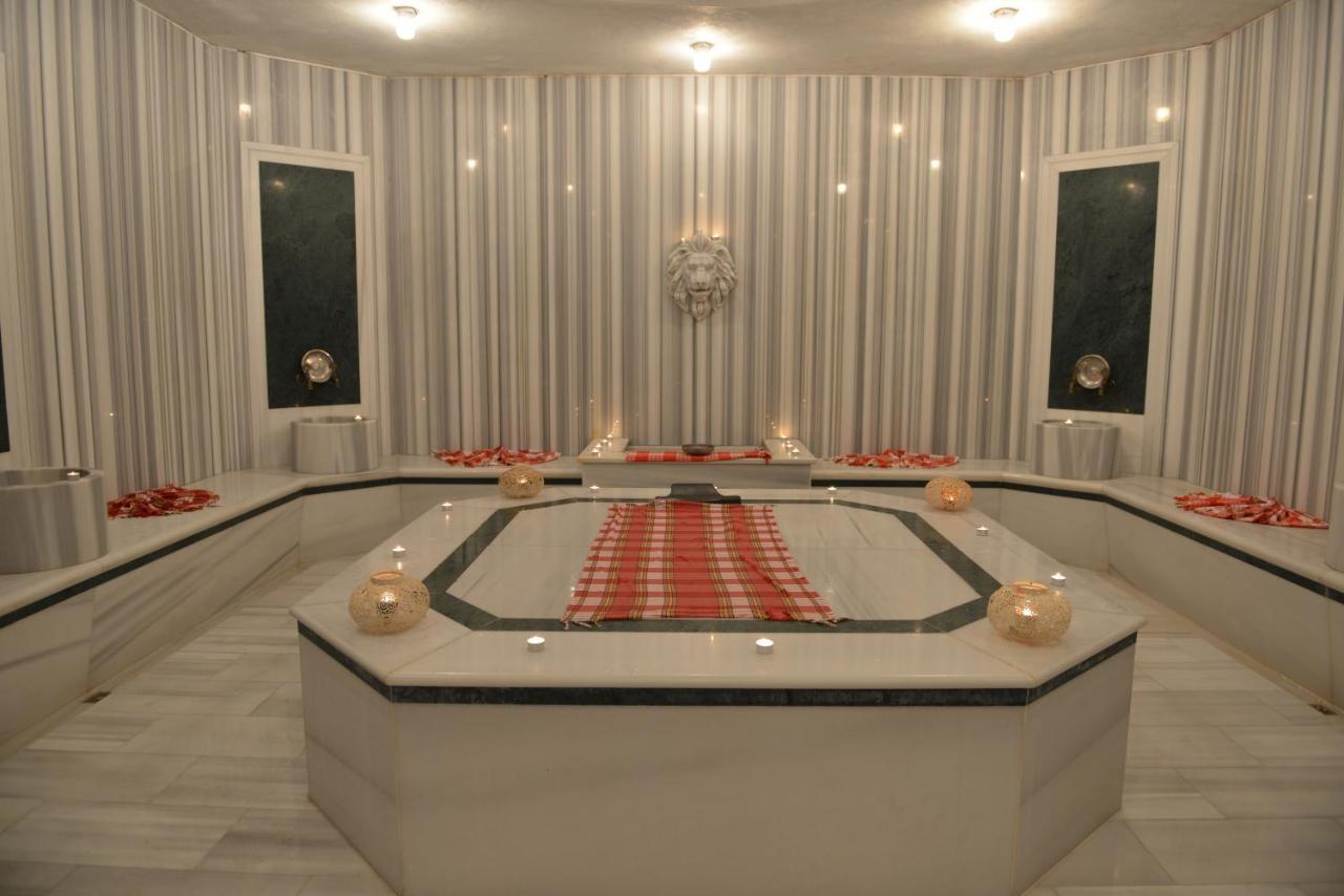 White Palace Hotel ヤロヴァ エクステリア 写真
