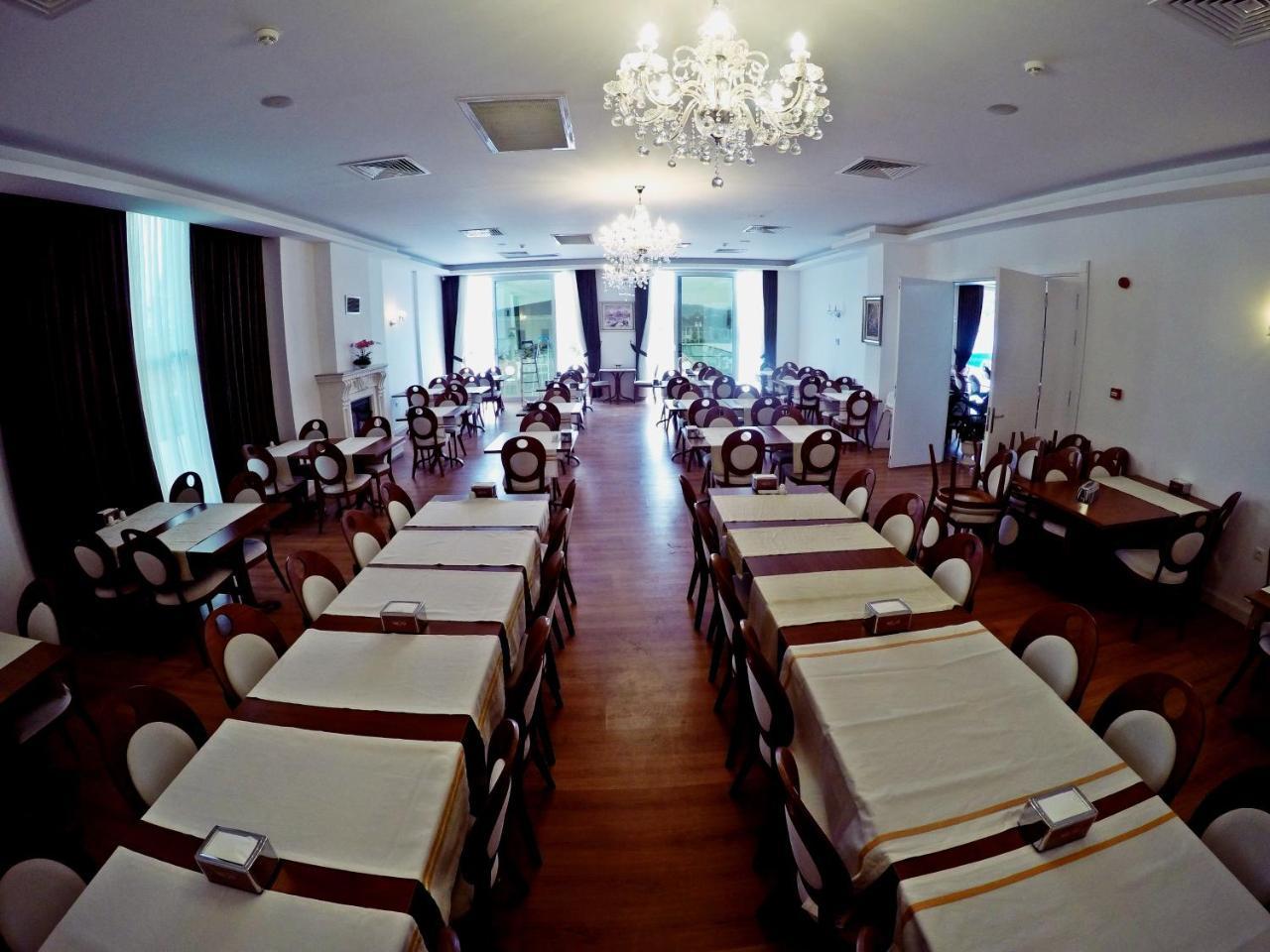 White Palace Hotel ヤロヴァ エクステリア 写真